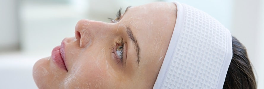 woman having chemical peel.jpg s=1024x1024&w=is&k=20&c=L uHj0iUeu9V5d0o8PDe6cdCUIMvr3mUuxYQiRlXUA4= woman having chemical peel in Beverly Hills, CA